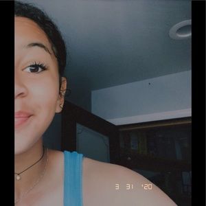 Meet your Posher, Caira